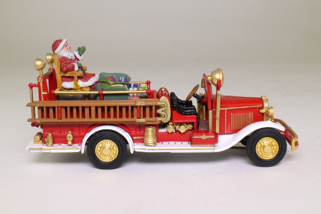 Matchbox Collectibles YSC03; 1932 Ford Model AA Open Cab Fire Engine; The Matchbox Holiday Fire Engine